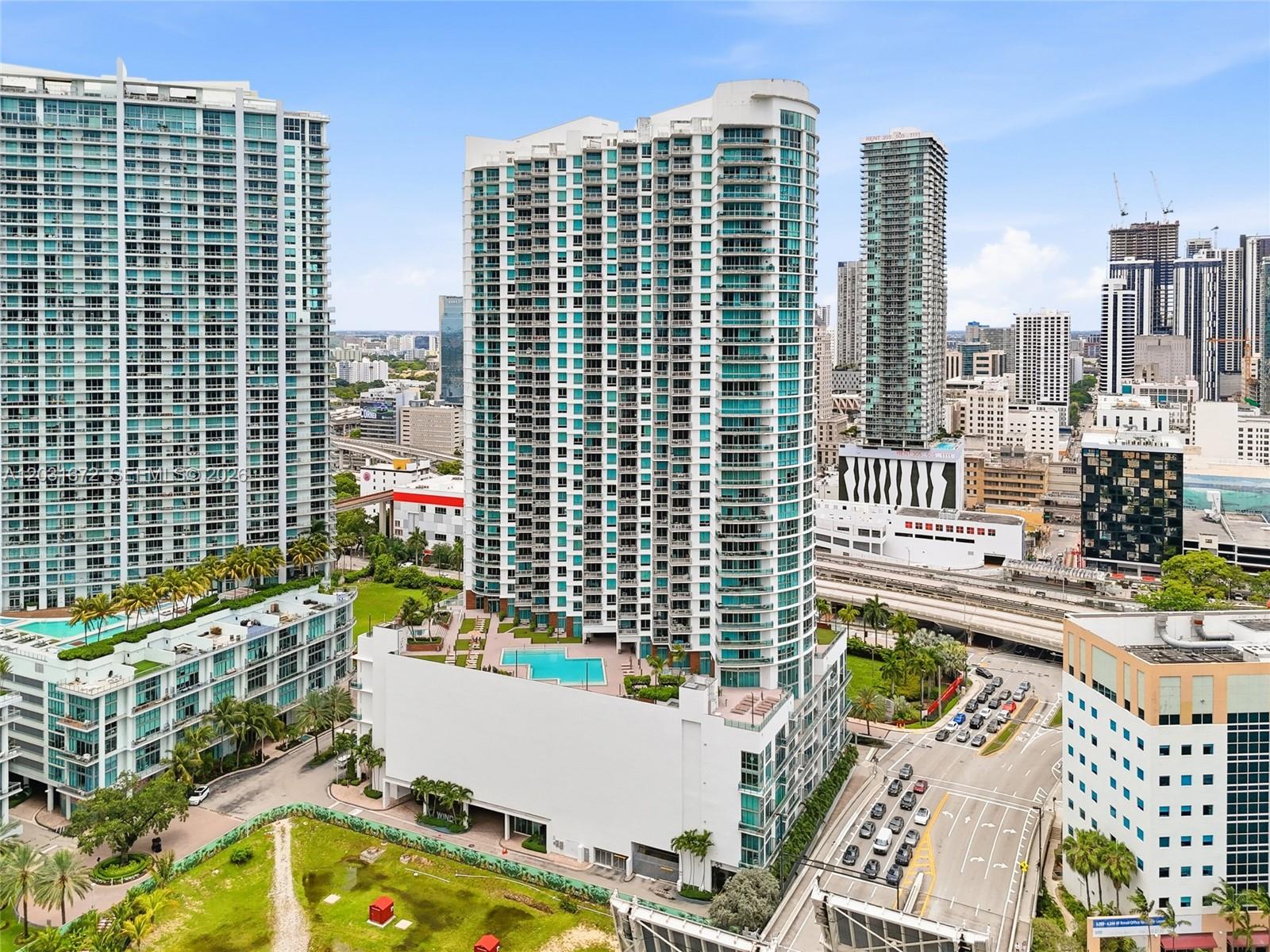 WIND CONDO - Residential