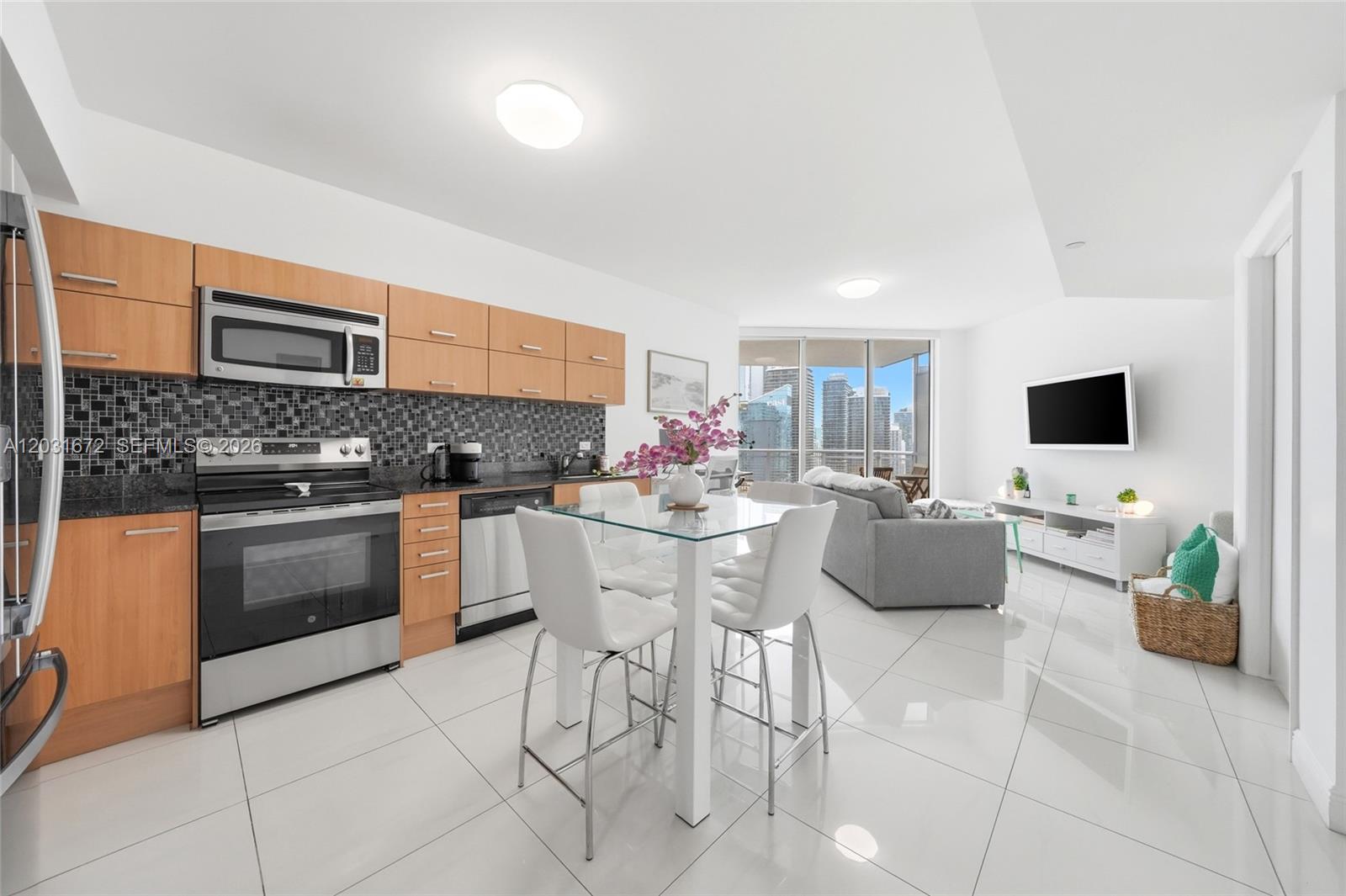 WIND CONDO - Residential