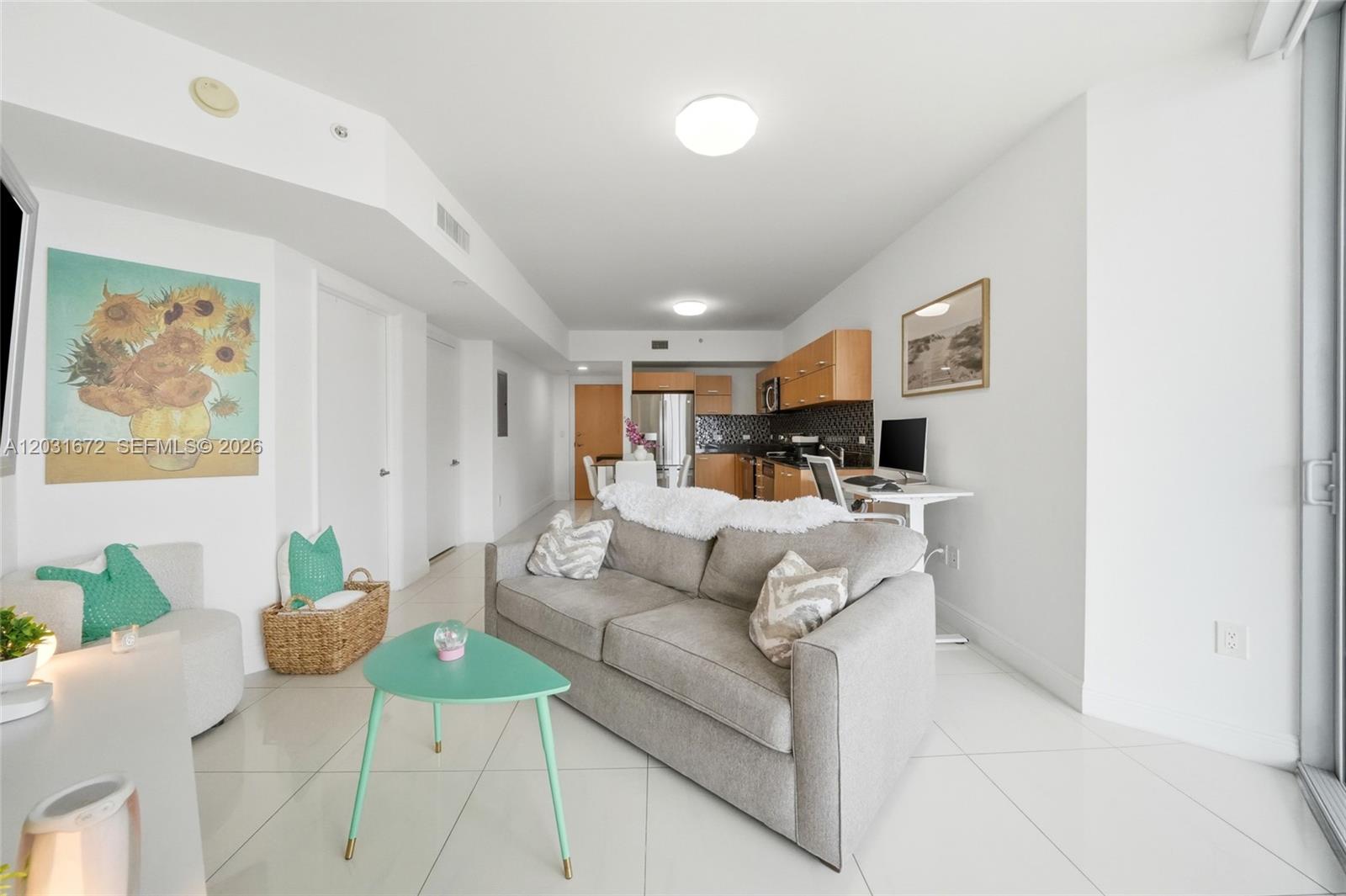 WIND CONDO - Residential