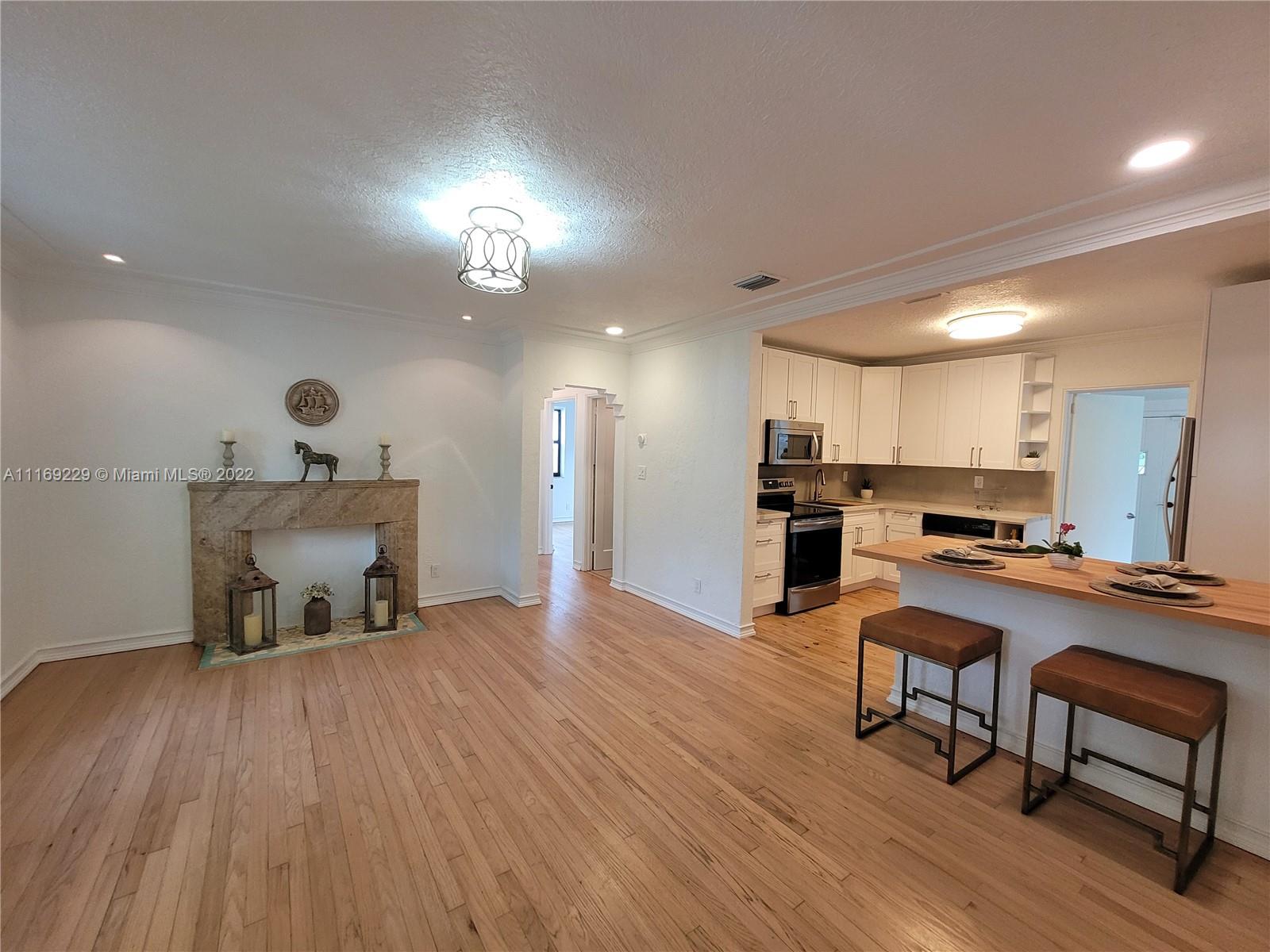 COLUMBIA PARK CORR PL - Residential