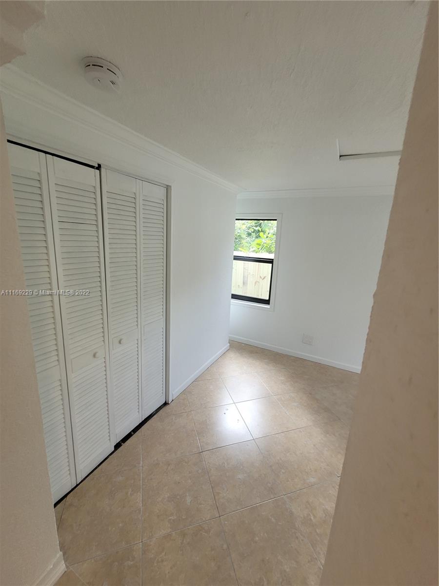 COLUMBIA PARK CORR PL - Residential