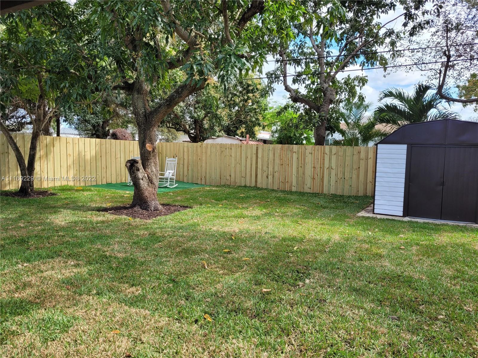 COLUMBIA PARK CORR PL - Residential