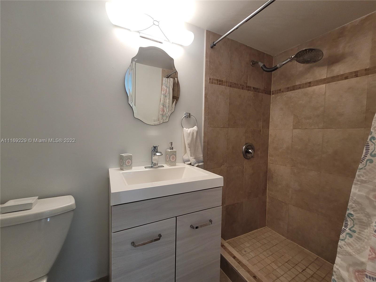COLUMBIA PARK CORR PL - Residential