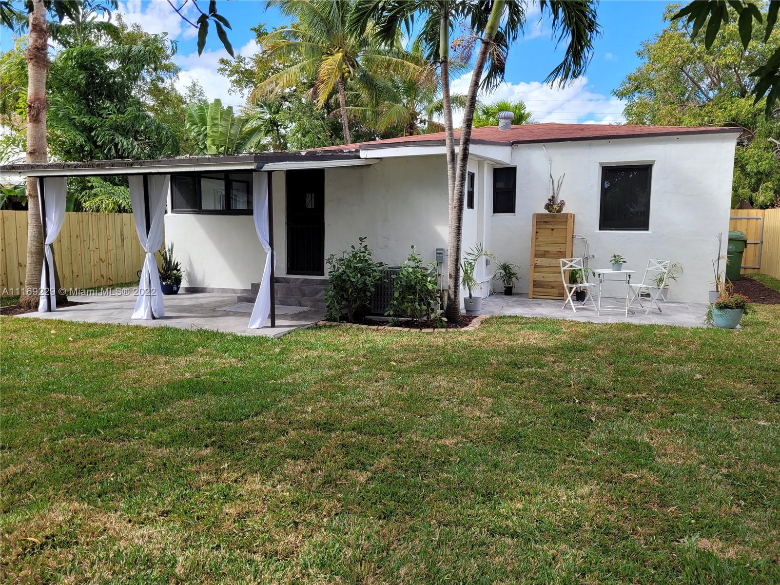 COLUMBIA PARK CORR PL - Residential