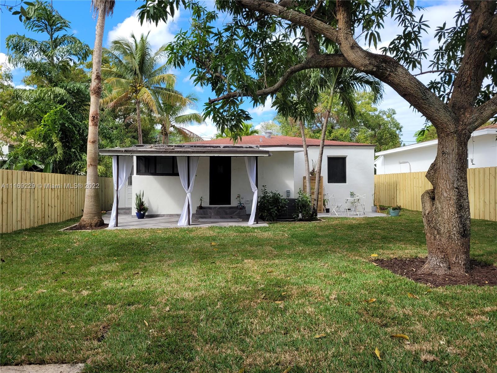 COLUMBIA PARK CORR PL - Residential