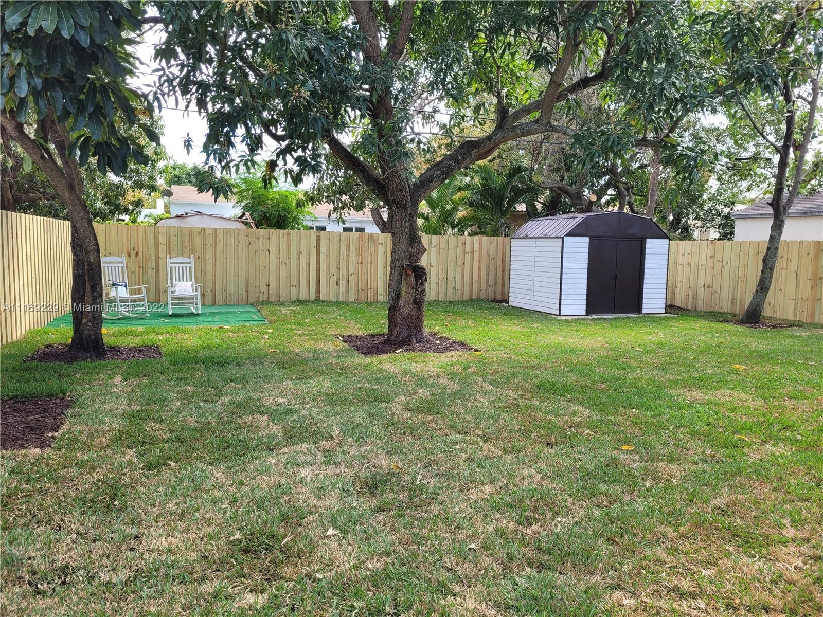 COLUMBIA PARK CORR PL - Residential
