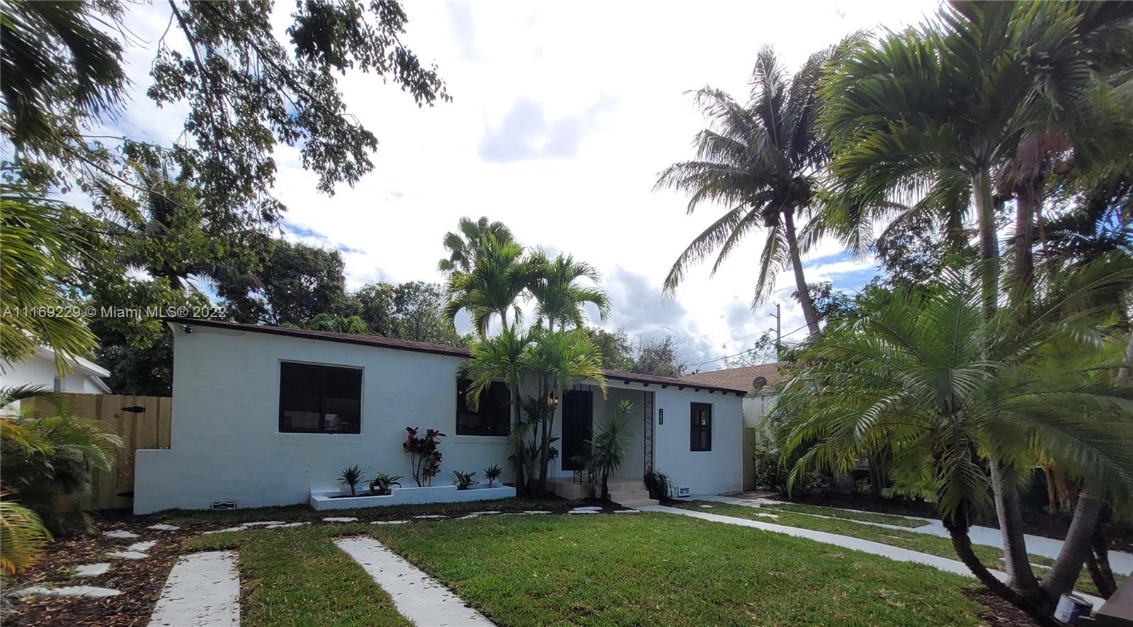 COLUMBIA PARK CORR PL - Residential