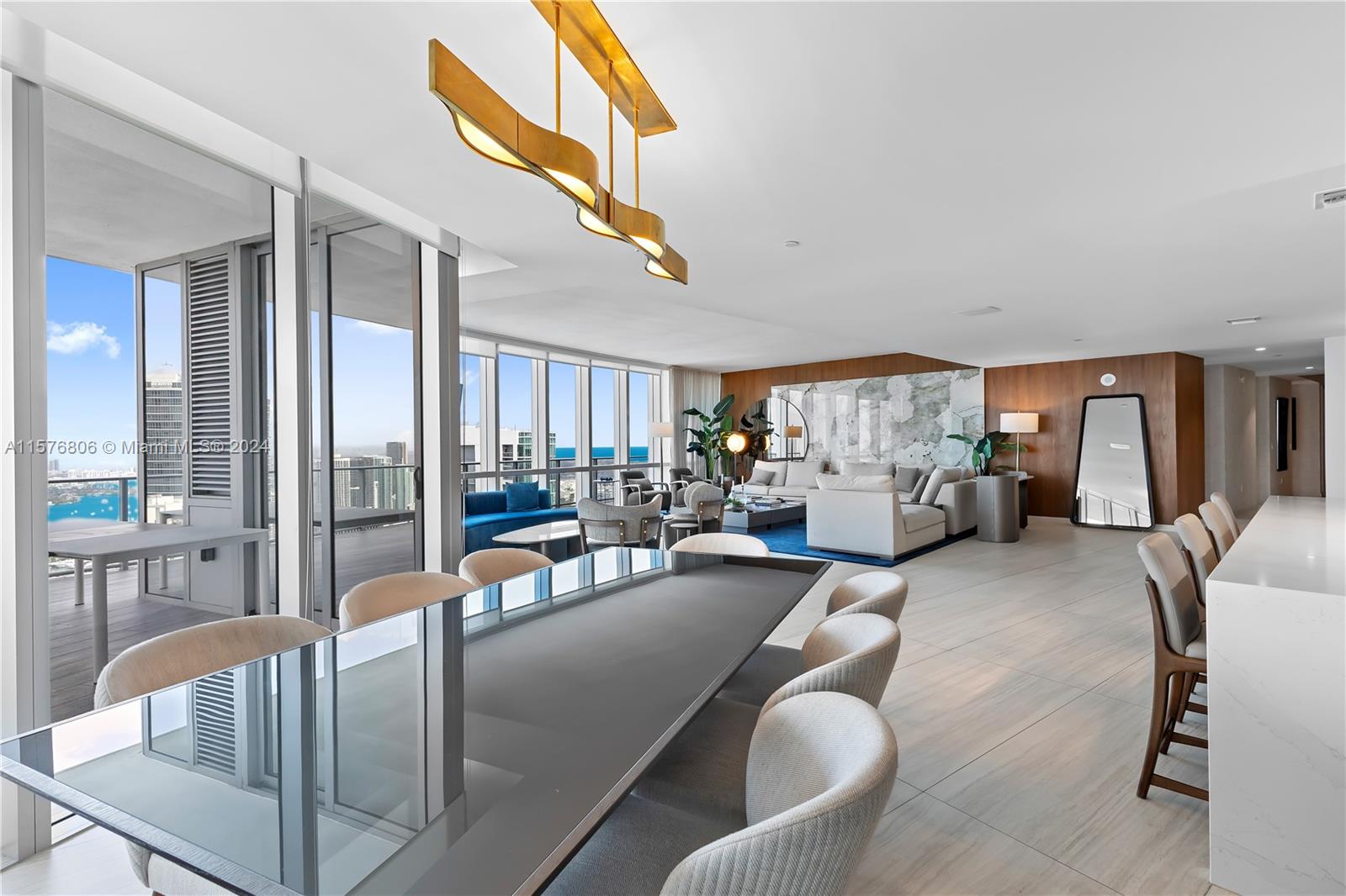 PARAMOUNT MIAMI WORLDCENT - Residential Lease