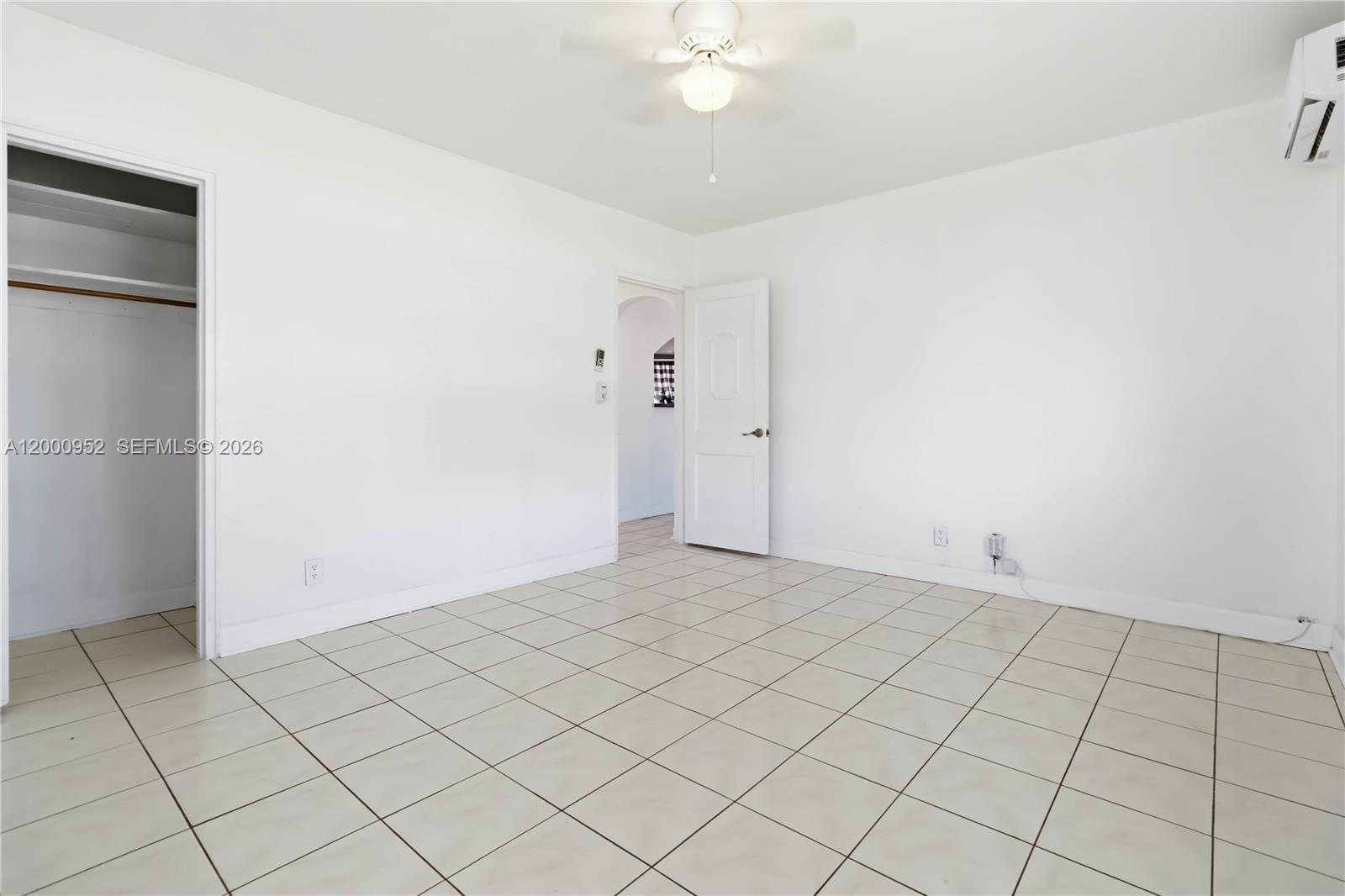 SOUTH HOLLYWOOD AMD PLAT - Residential