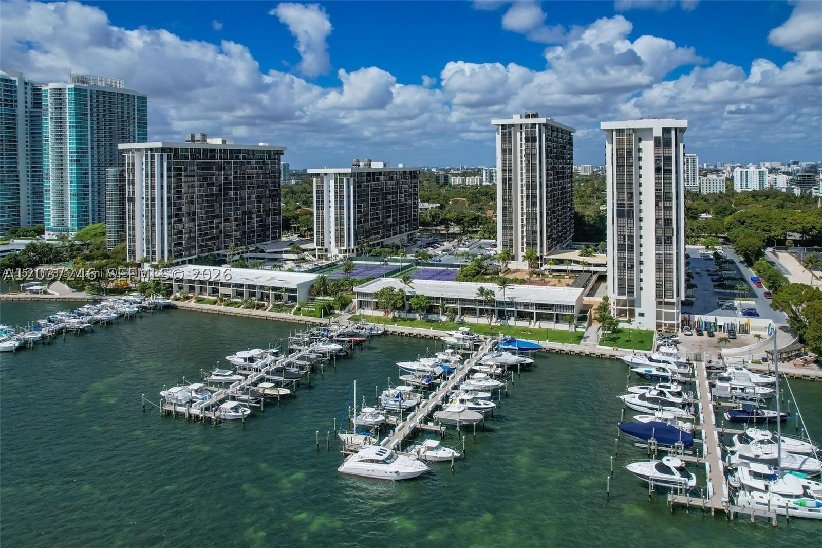 BEATIFULL DIRECT OCEAN VIEW LARGE 1 BEDROOM 1- 1-1/2 BATH  ON THE HEART OF BRICKELL  AVE. REMODEL CARPET LIVING AND BEDROOM, LARGE TERRECE AMENITIES: 24 HRS SECUTY, POOL, TENNIS AND ROCKETBALL COURT, BBQ  AREA, CHILDREN PLAY GROUND, MARINA IN THE COMPLEX EASY ACCESS TO EXPRSSWAY, SHOPS, RESTAURANT AVAILABLE SEPTEMBER 1, 2026