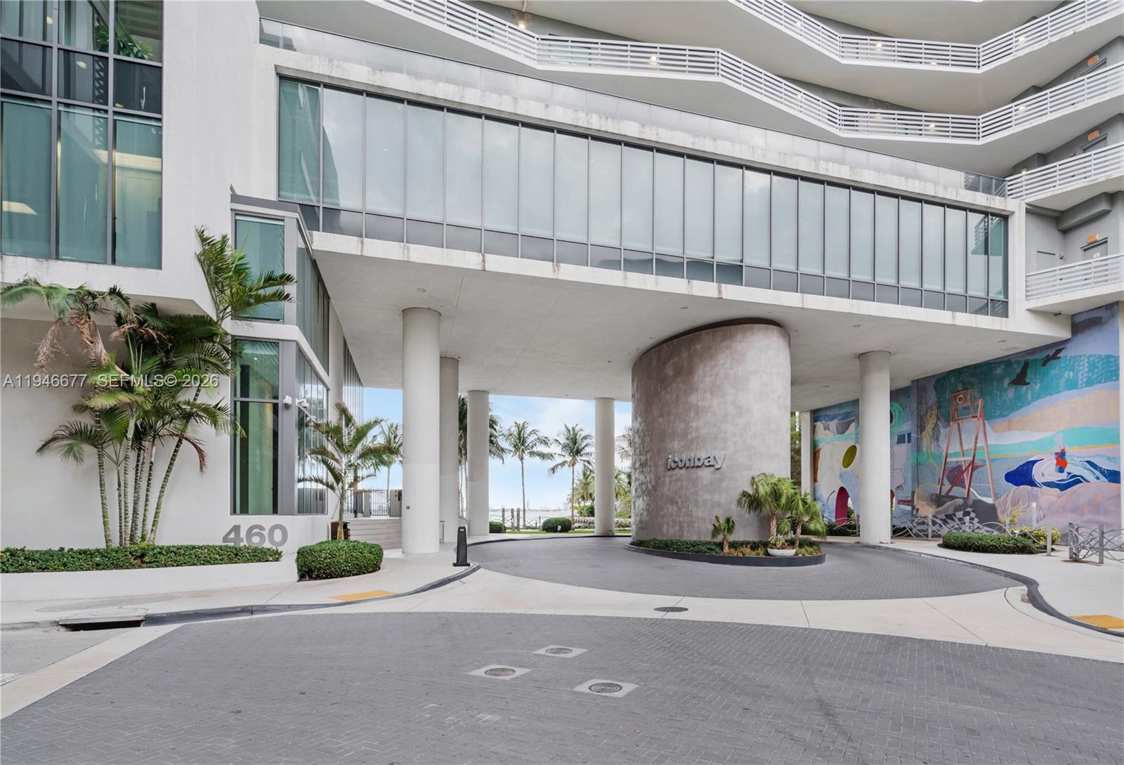 ICON BAY CONDO - Residential