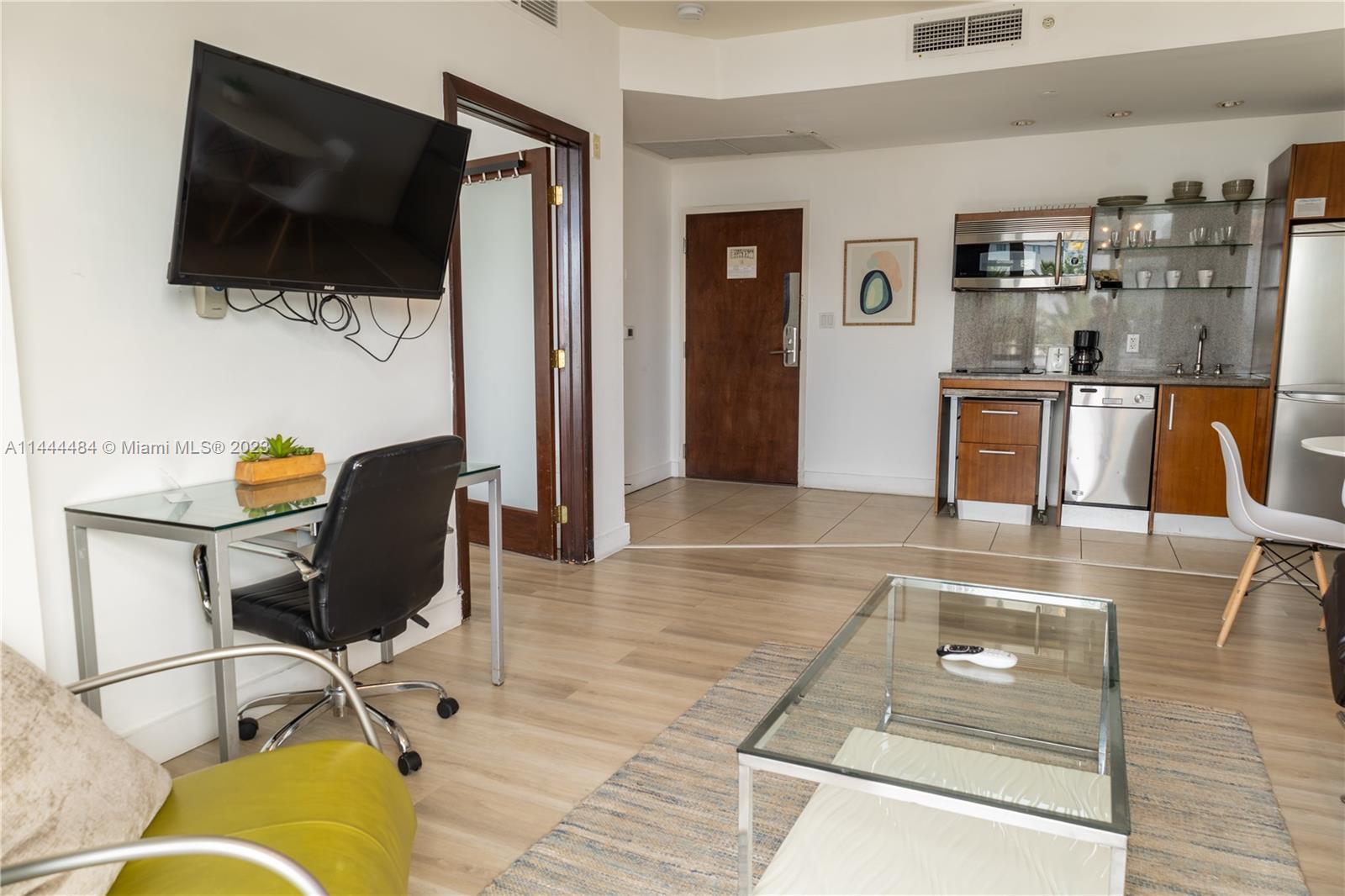 THE STRAND ON OCEAN DRIVE - Residential
