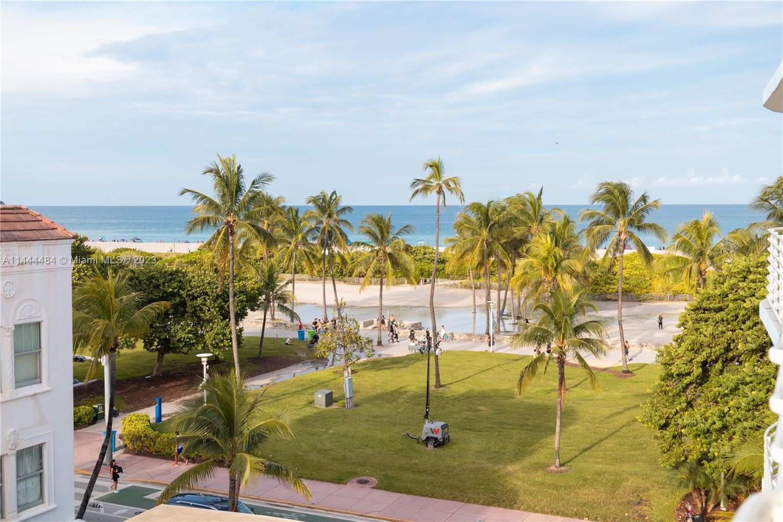 THE STRAND ON OCEAN DRIVE - Residential