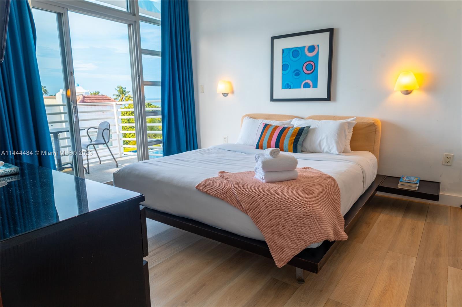THE STRAND ON OCEAN DRIVE - Residential