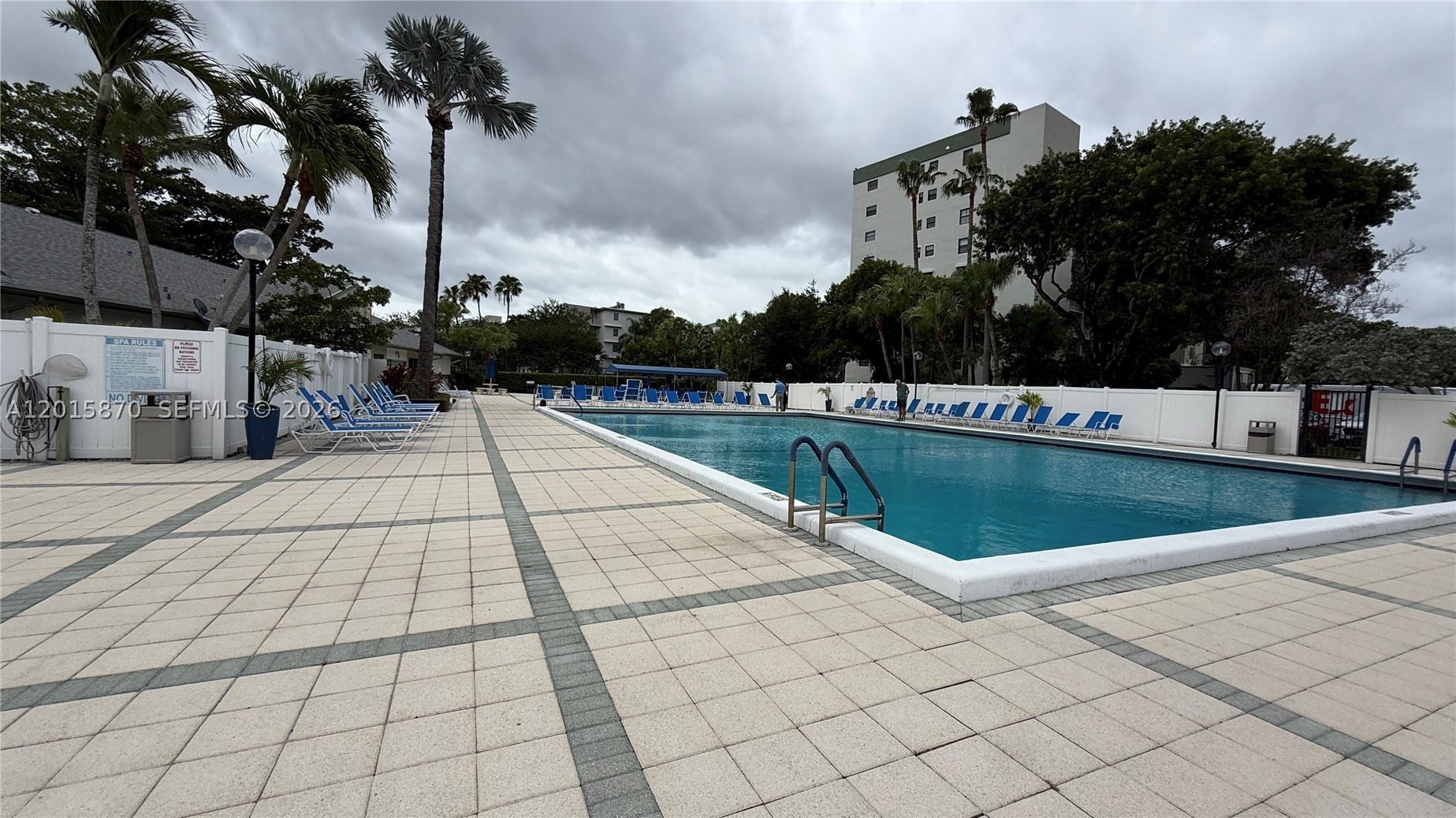CYPRESS BEND CONDOMINIUM - Residential