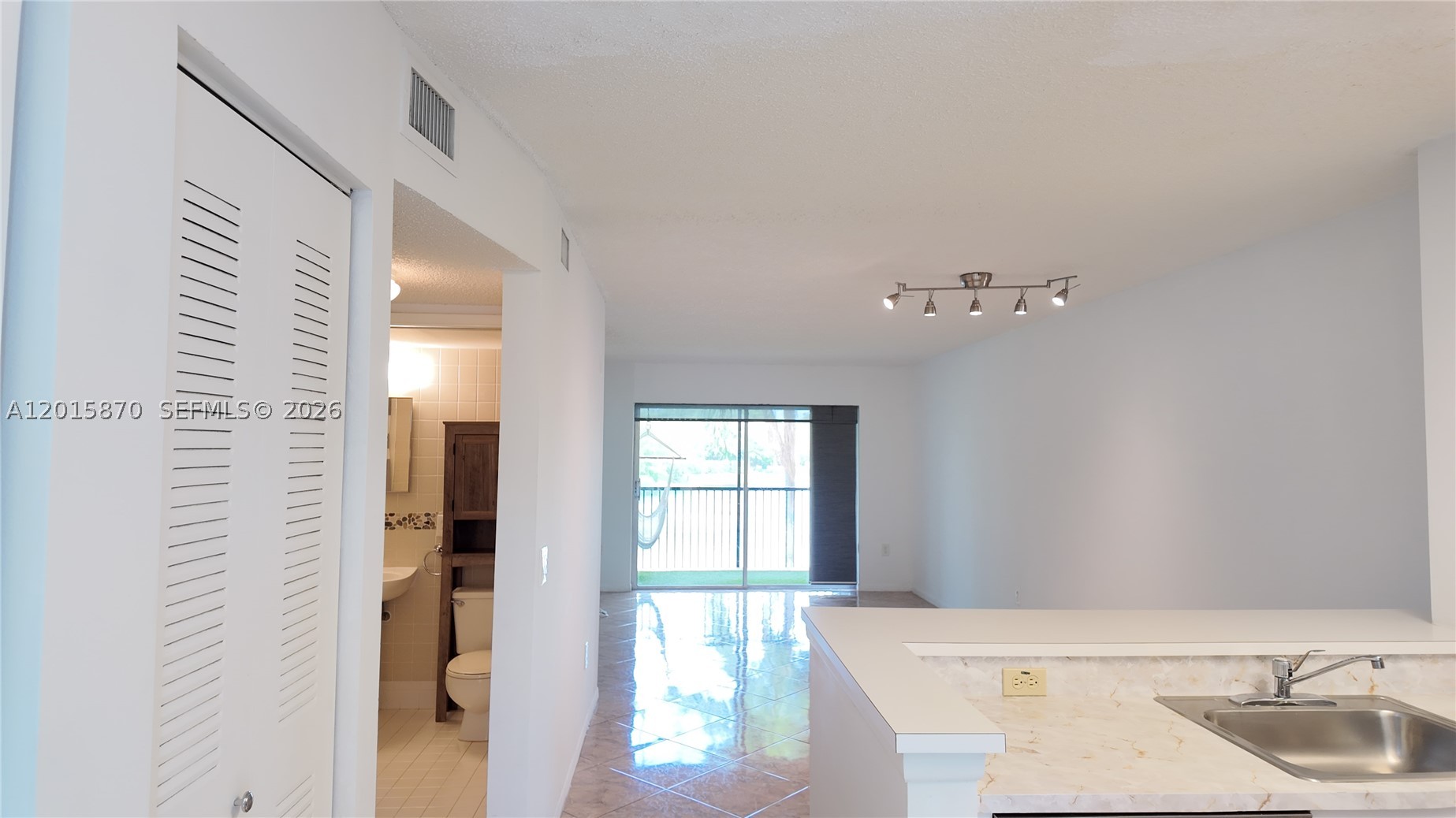 CYPRESS BEND CONDOMINIUM - Residential