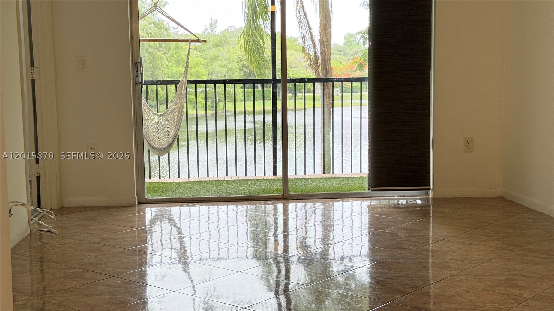 CYPRESS BEND CONDOMINIUM - Residential