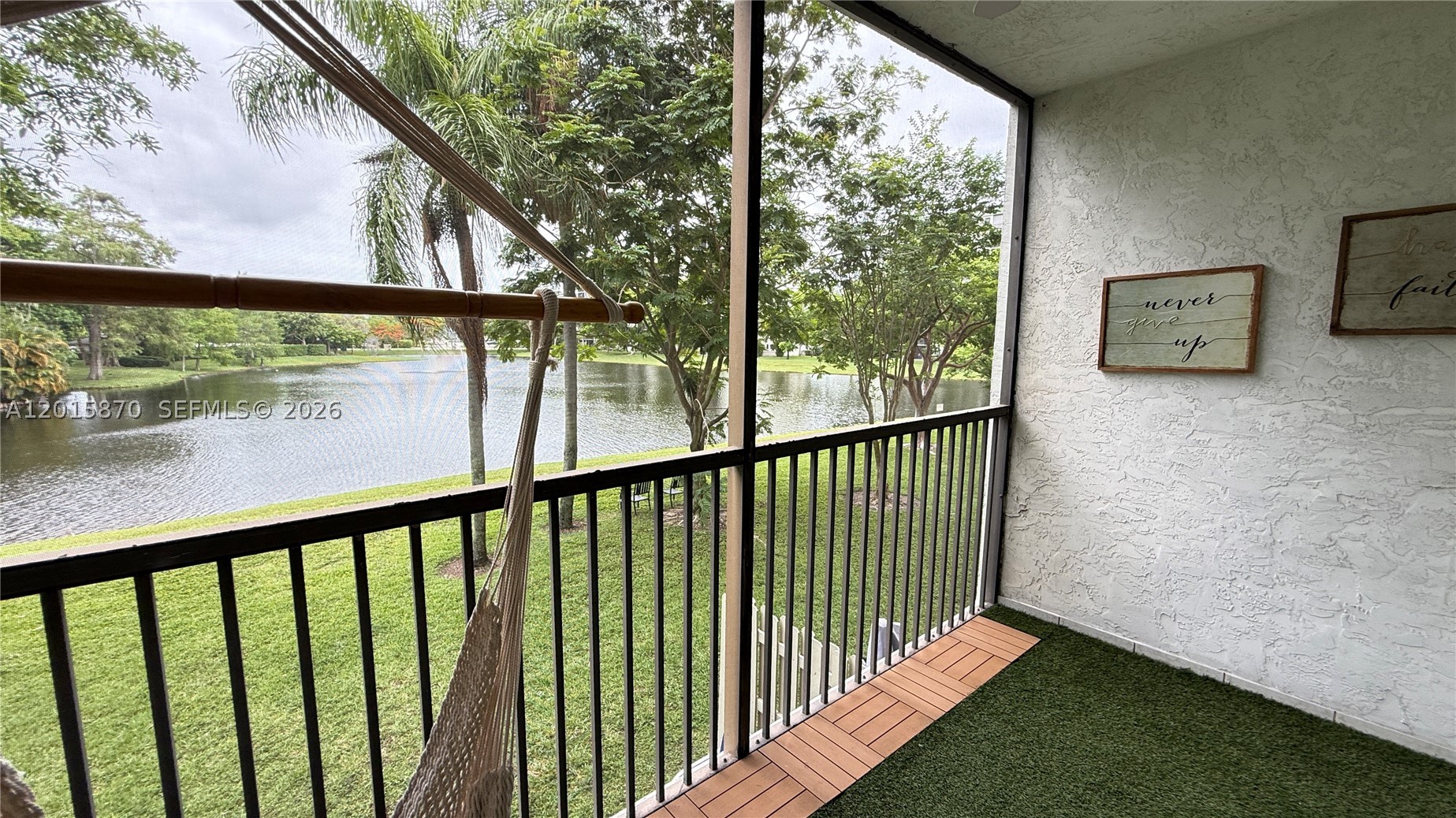 CYPRESS BEND CONDOMINIUM - Residential