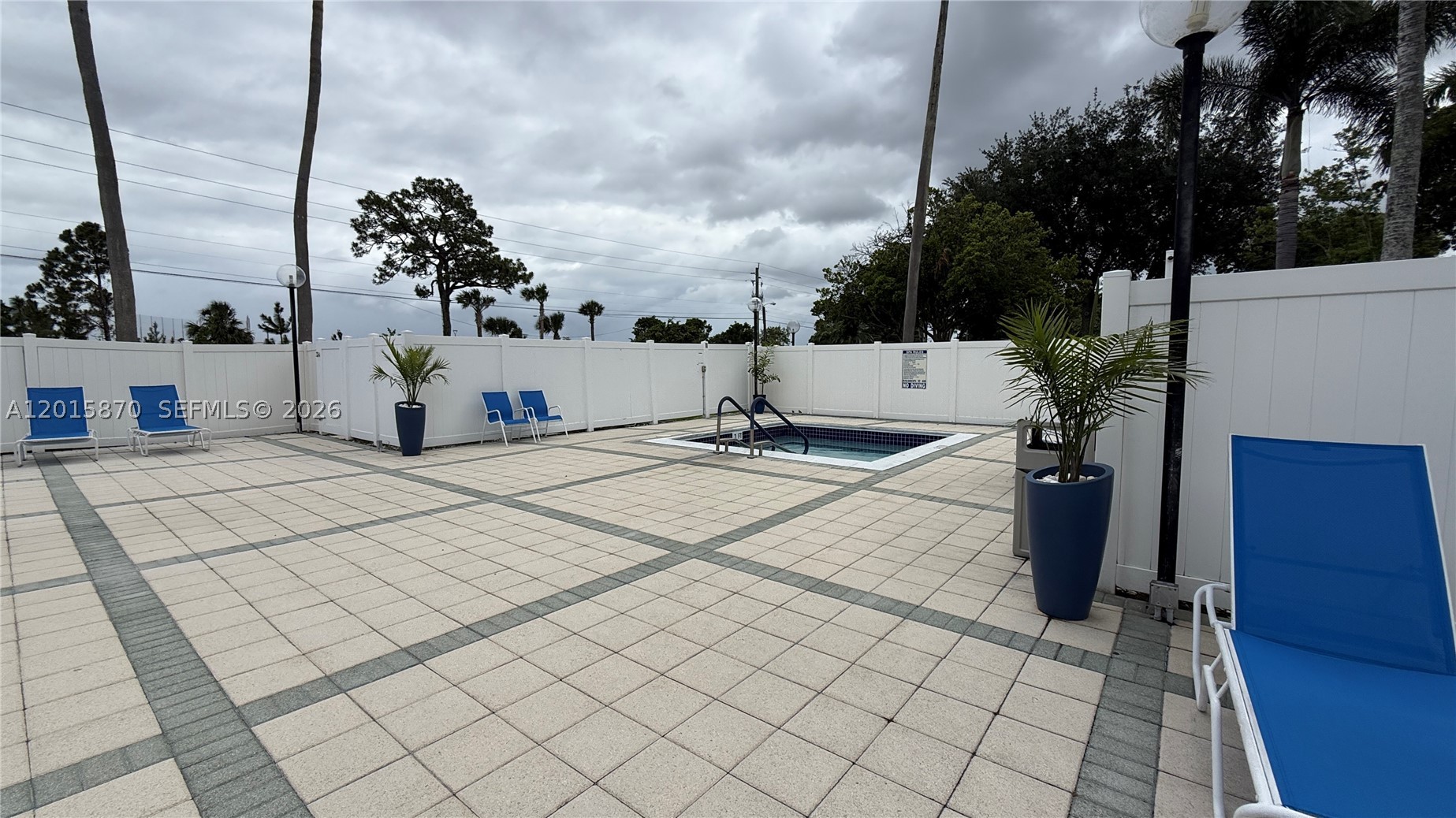 CYPRESS BEND CONDOMINIUM - Residential