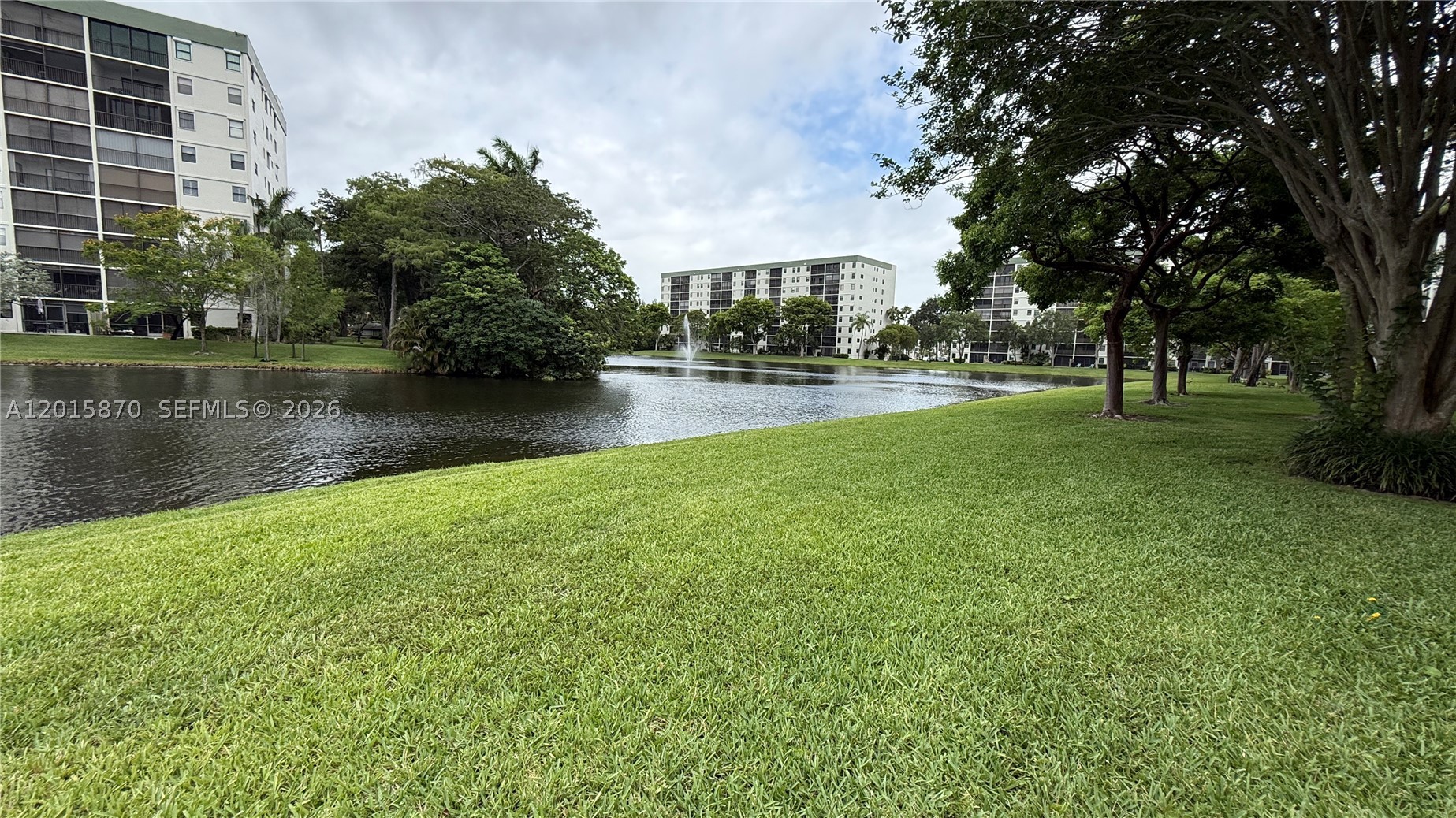 CYPRESS BEND CONDOMINIUM - Residential