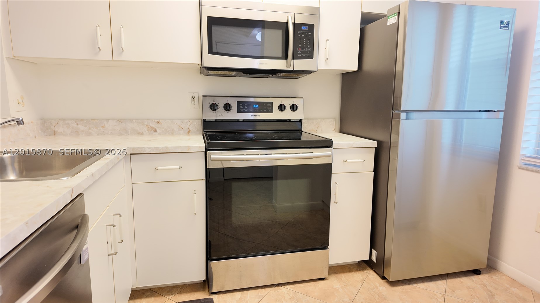 CYPRESS BEND CONDOMINIUM - Residential