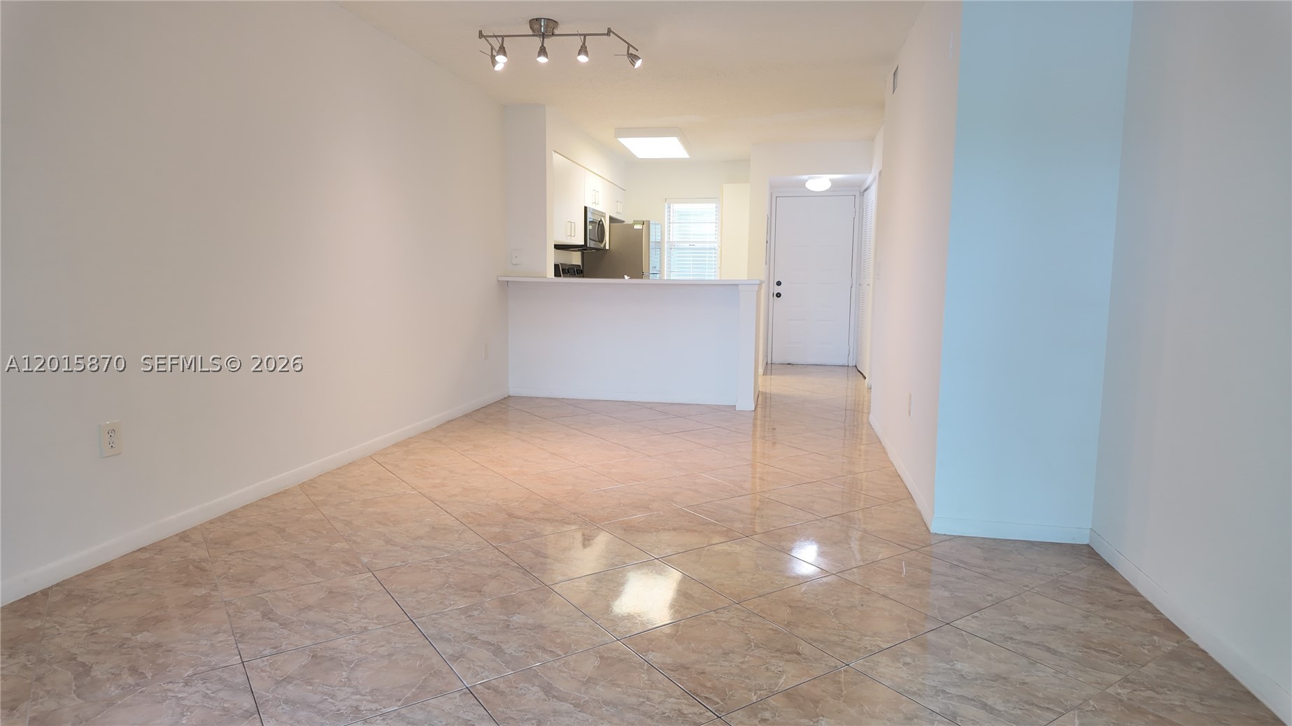 CYPRESS BEND CONDOMINIUM - Residential
