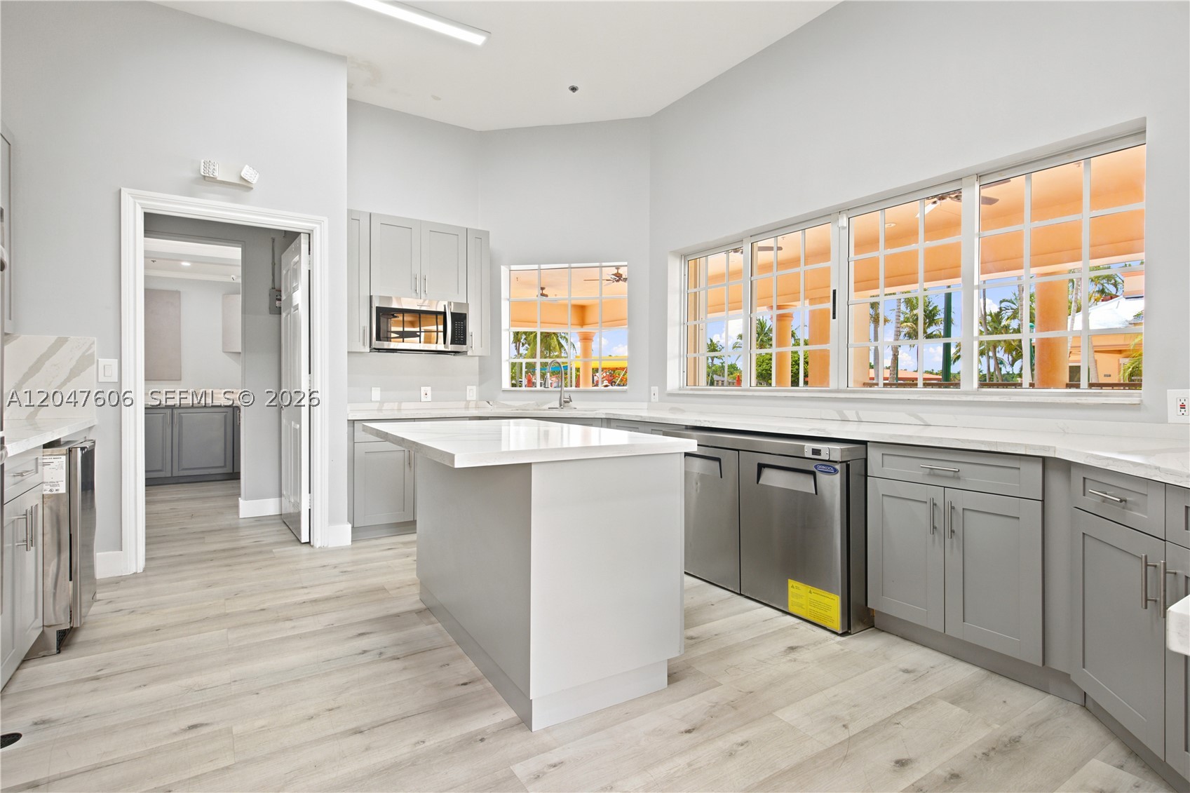 SUNSET LAKES PLAT ONE - Residential