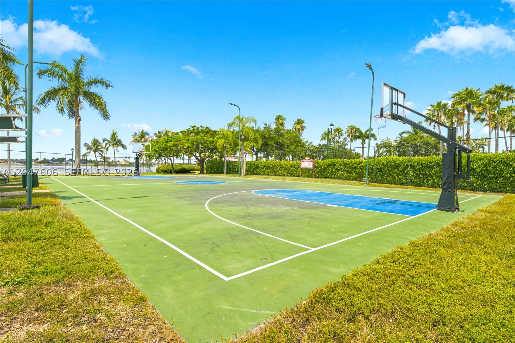 SUNSET LAKES PLAT ONE - Residential