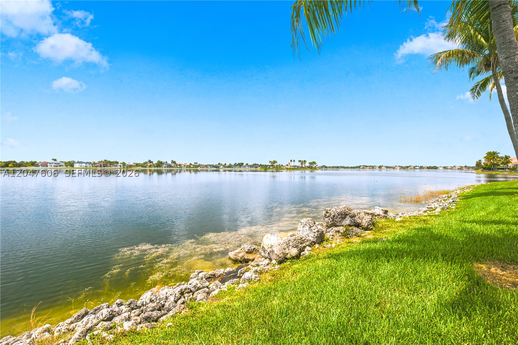 SUNSET LAKES PLAT ONE - Residential