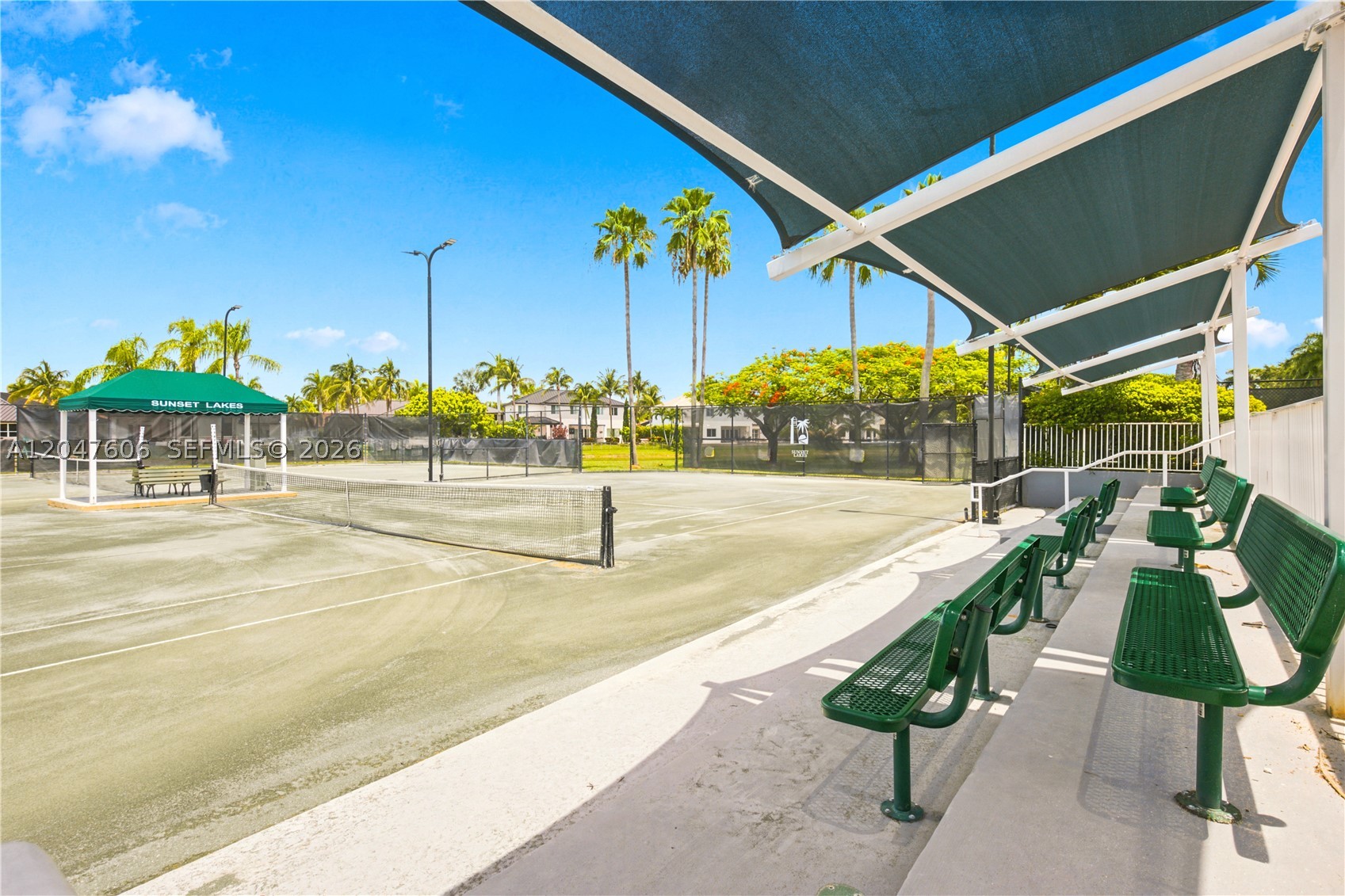 SUNSET LAKES PLAT ONE - Residential