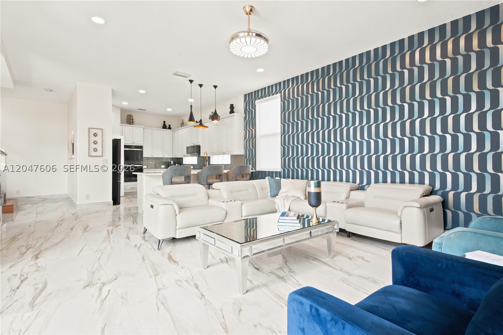 SUNSET LAKES PLAT ONE - Residential