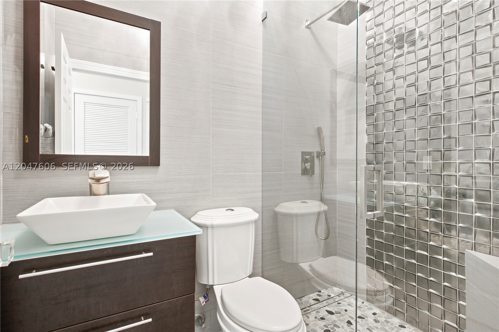 SUNSET LAKES PLAT ONE - Residential