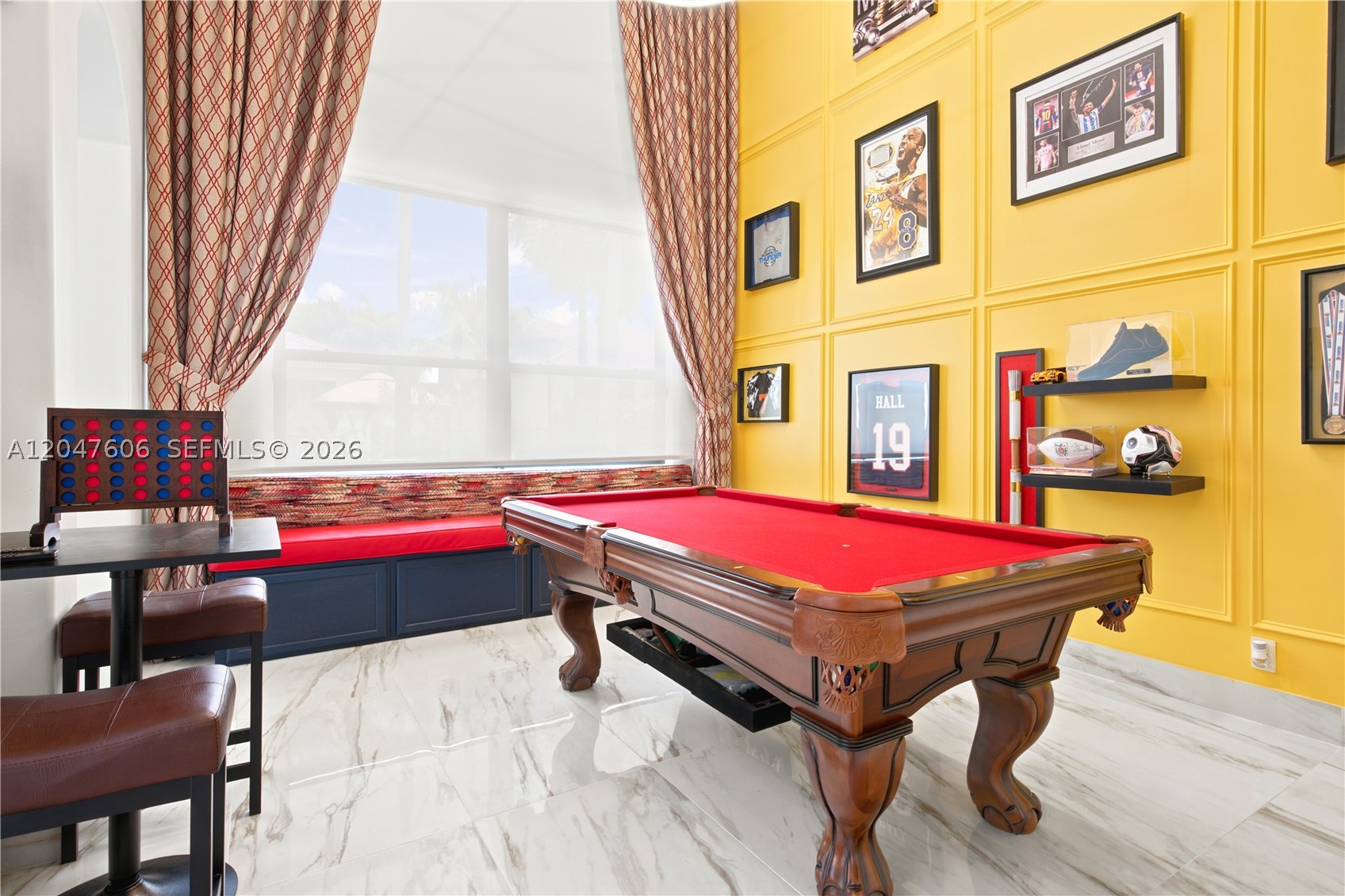 SUNSET LAKES PLAT ONE - Residential