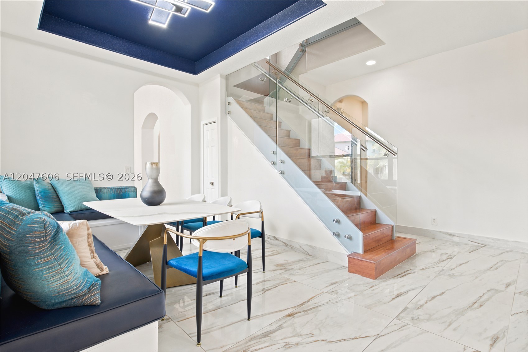 SUNSET LAKES PLAT ONE - Residential