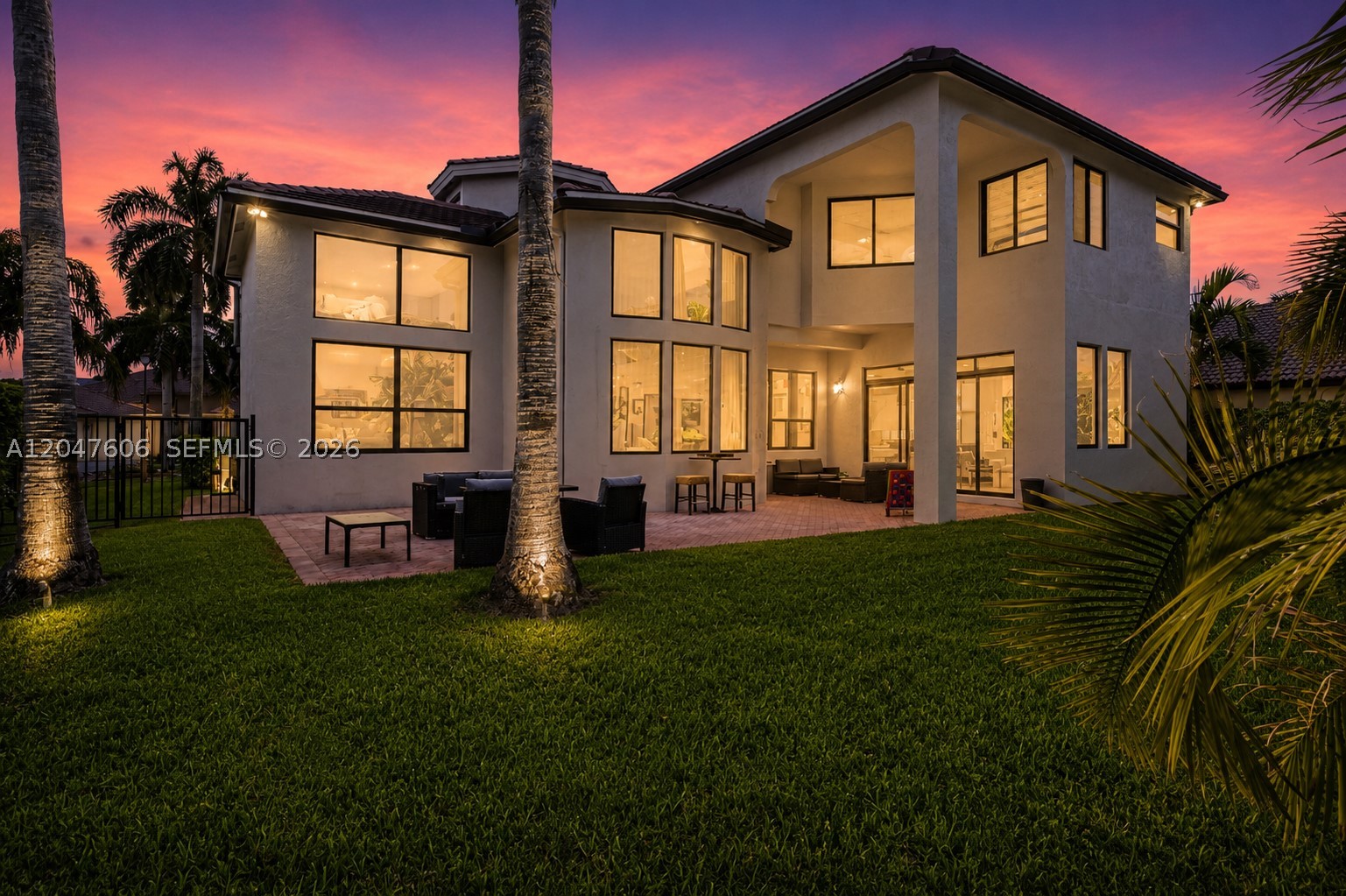 SUNSET LAKES PLAT ONE - Residential