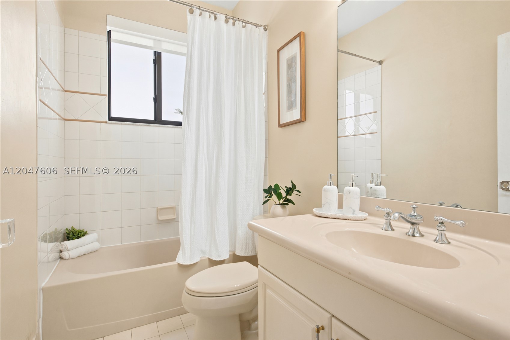 SUNSET LAKES PLAT ONE - Residential