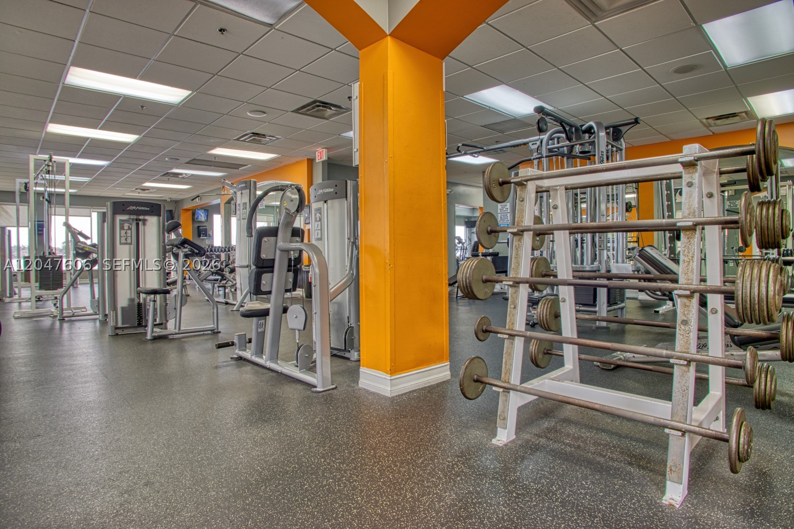 SUNSET LAKES PLAT ONE - Residential