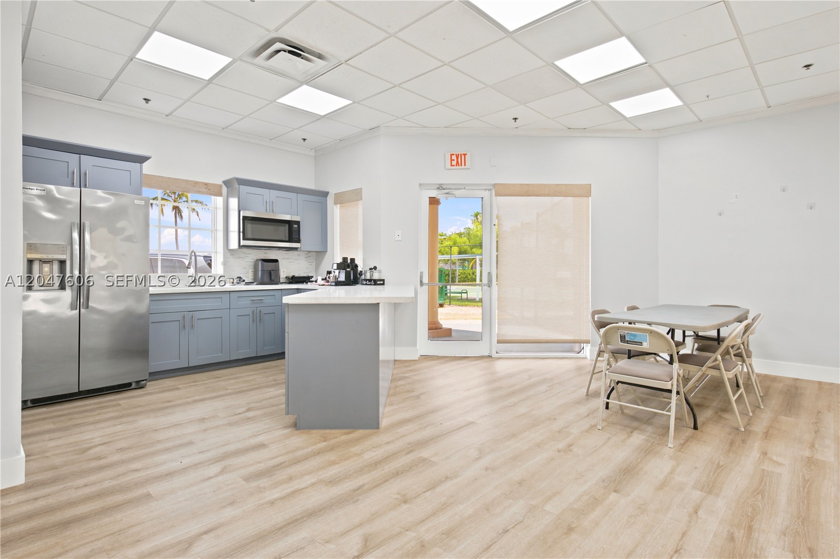 SUNSET LAKES PLAT ONE - Residential