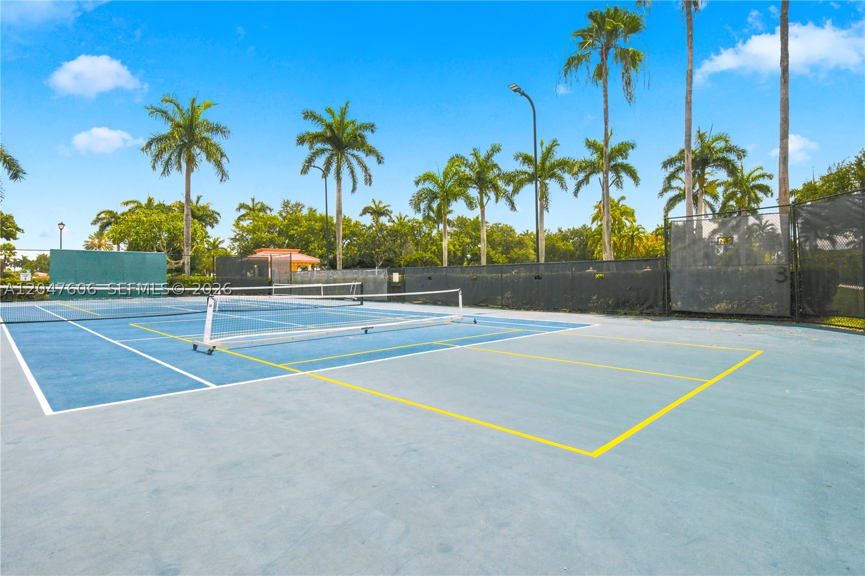 SUNSET LAKES PLAT ONE - Residential