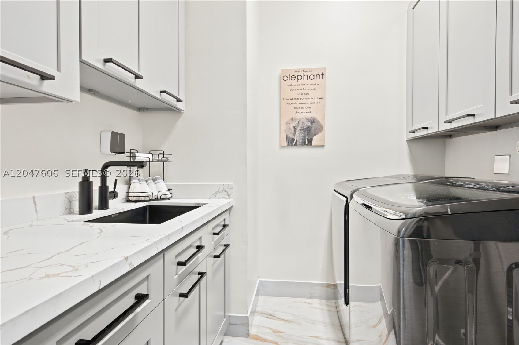 SUNSET LAKES PLAT ONE - Residential