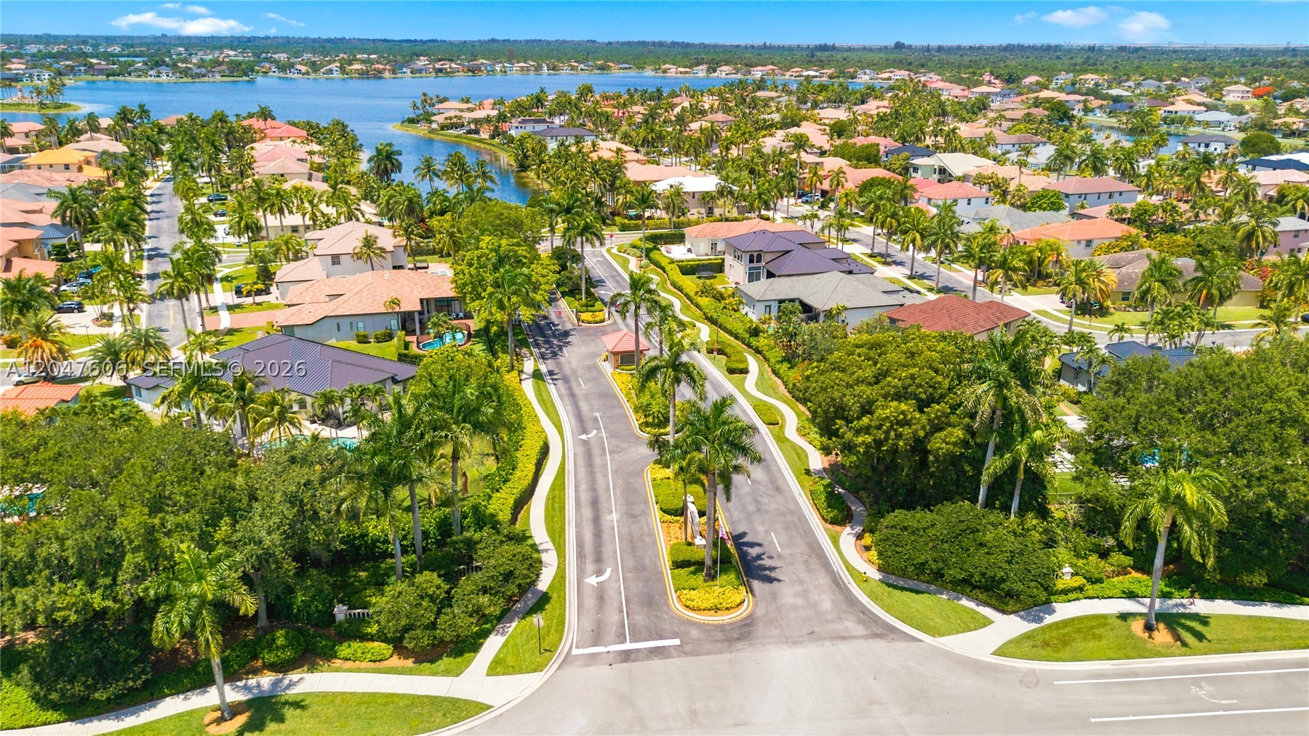 SUNSET LAKES PLAT ONE - Residential