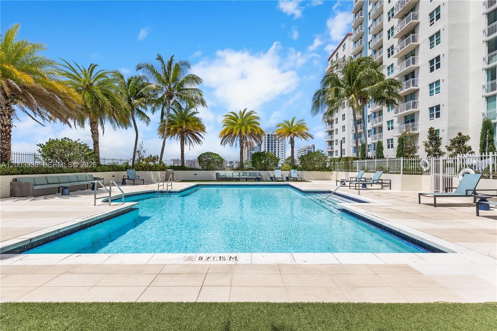 THE ASTON CONDO - Residential