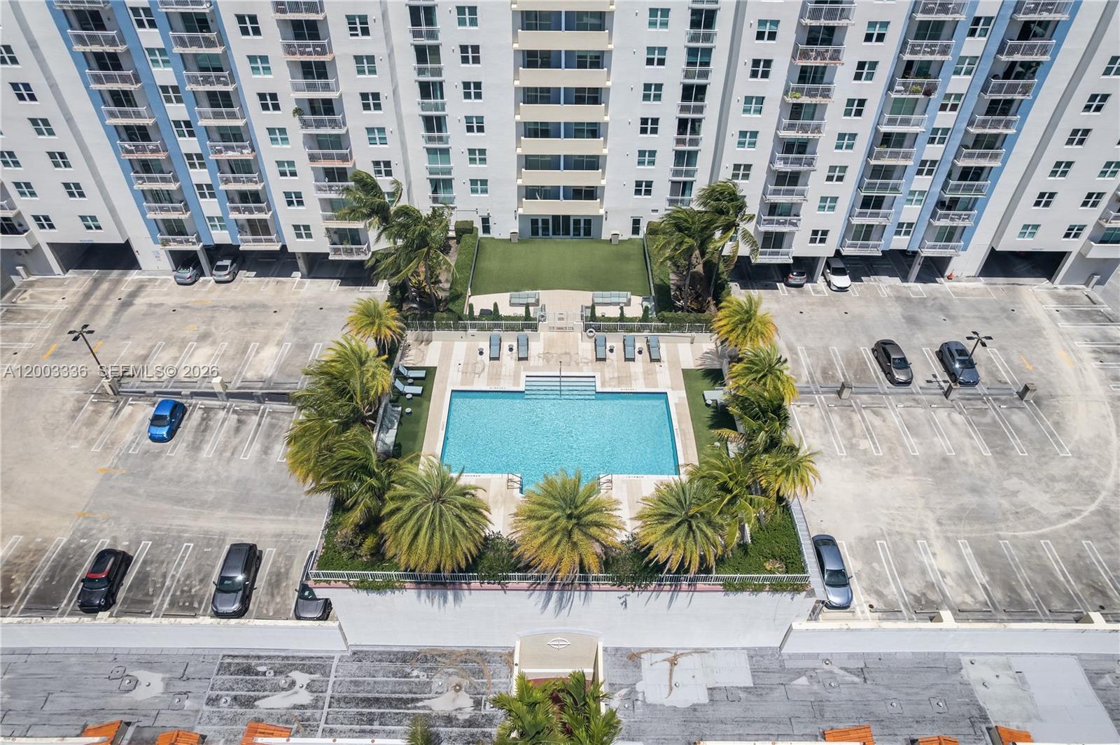 THE ASTON CONDO - Residential