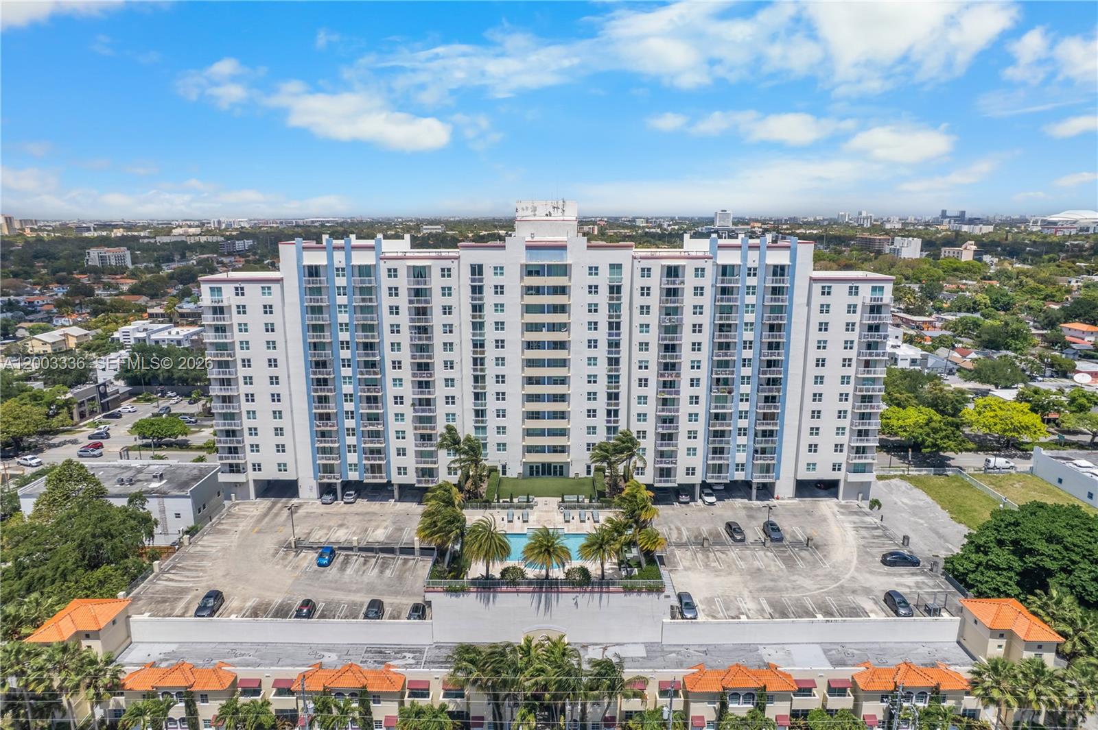 THE ASTON CONDO - Residential