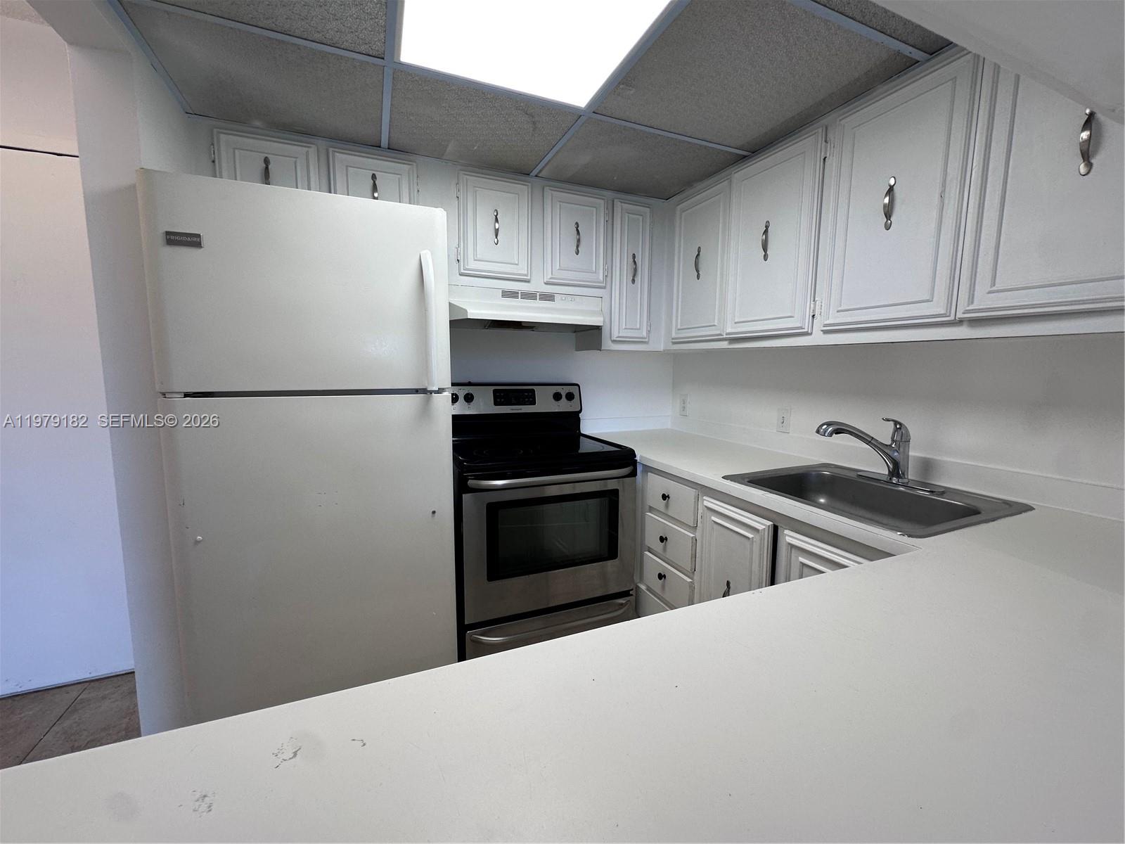TOWN SQUARE CONDO - Residential