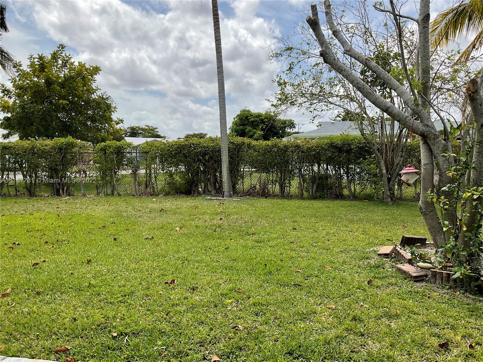 WESTWOOD COMMUNITY 3 - Residential Lease