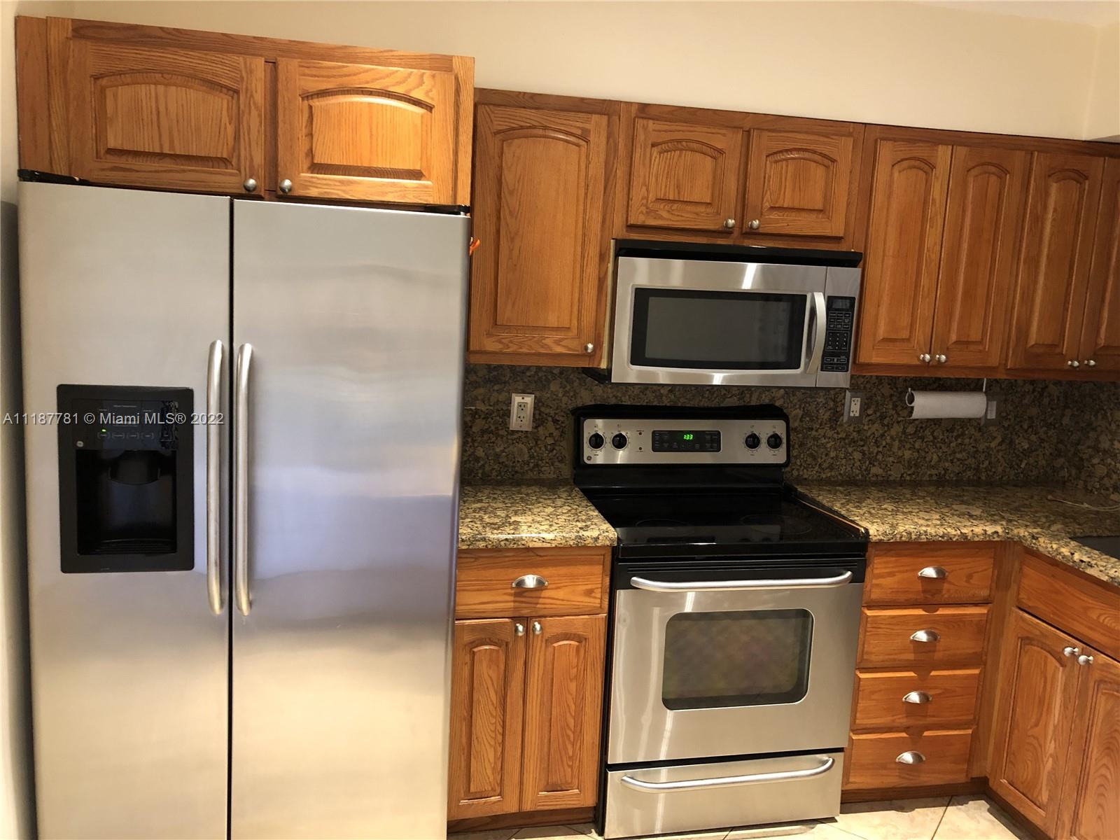WESTWOOD COMMUNITY 3 - Residential Lease