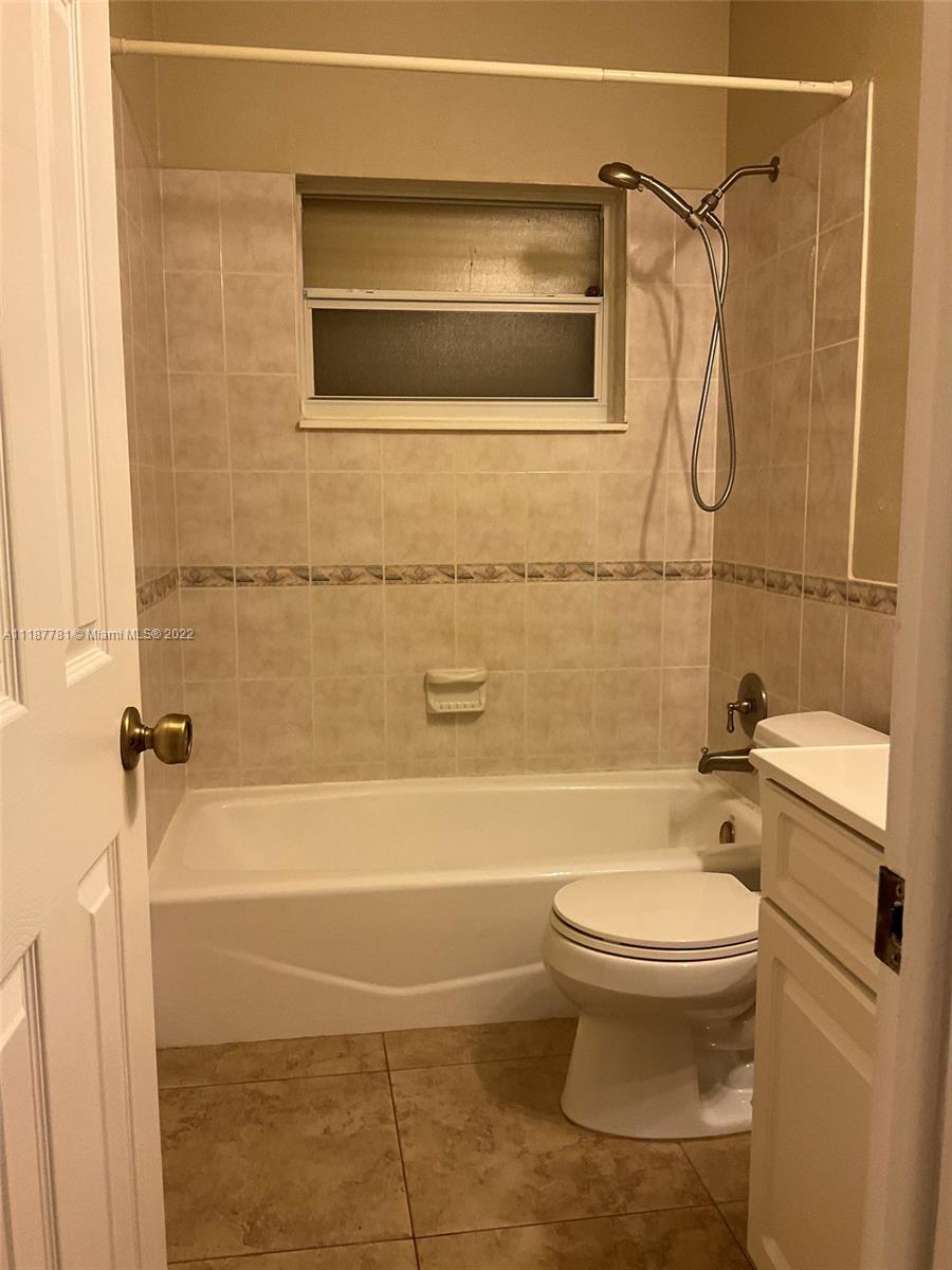 WESTWOOD COMMUNITY 3 - Residential Lease