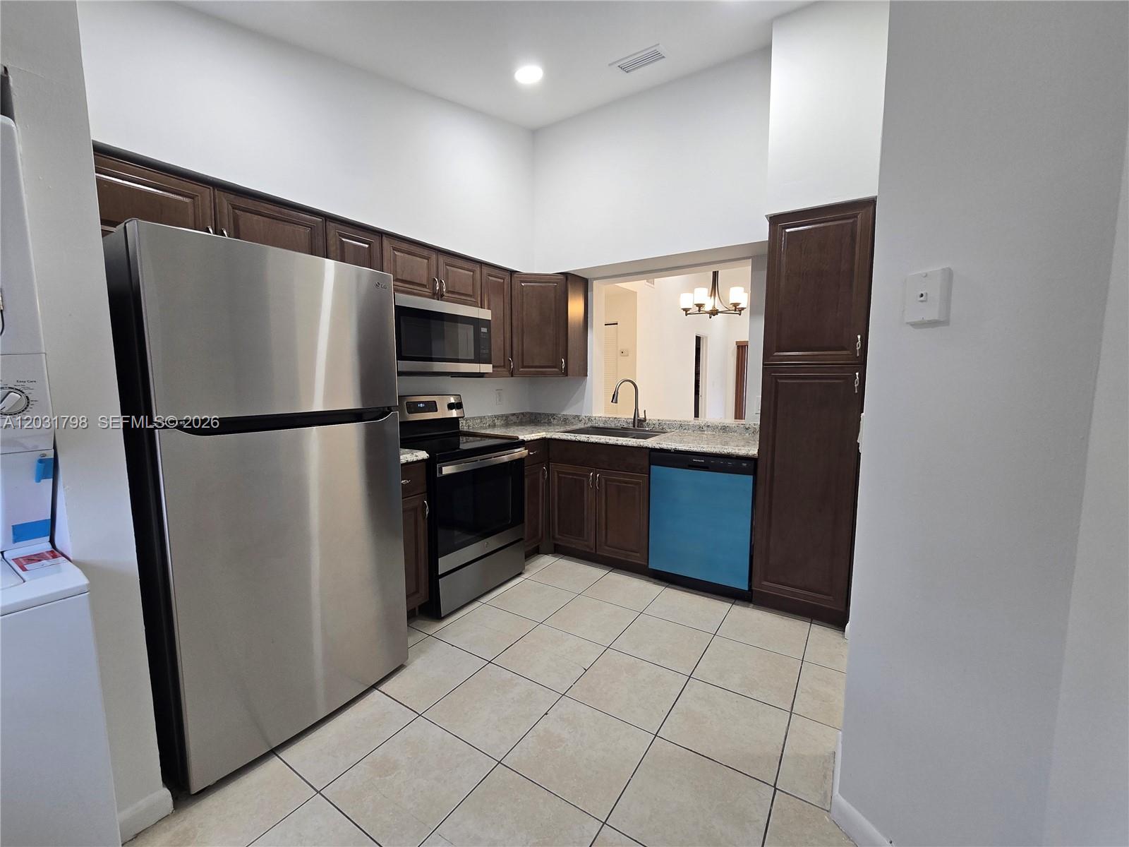VERANO AT MIRAMAR CONDO - Residential Lease