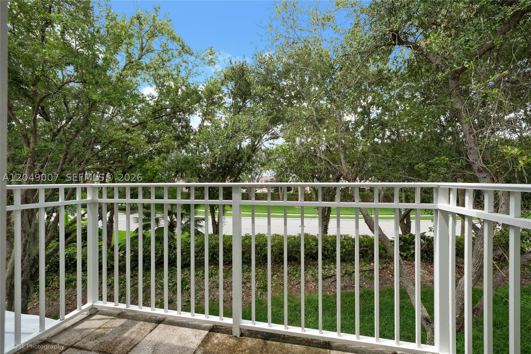 CARIBBEAN ISLES VILLAS CO - Residential Lease